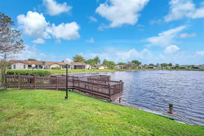 2343 SW 15th Pl, Deerfield Beach, FL 33442 - Photo 31