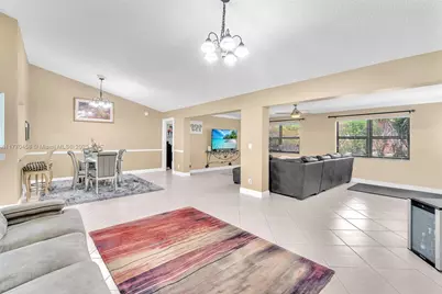 2343 SW 15th Pl, Deerfield Beach, FL 33442 - Photo 25