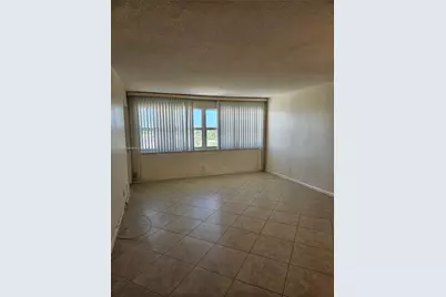 330 SE 2nd St #504G, Hallandale Beach, FL 33009 - Photo 15