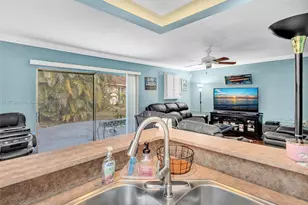 5404 Bayberry Ln, Tamarac, FL 33319 - Photo 15