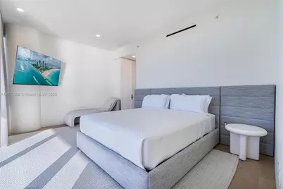 8701 Collins Ave #804, Miami Beach, FL 33154 - Photo 15