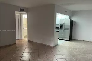 6175 NW 57th St, Tamarac, FL 33319 - Photo 9