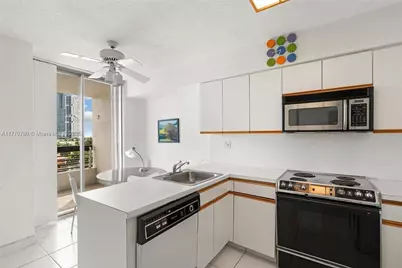 19195 NE 36th Ct #907, Aventura, FL 33180 - Photo 9