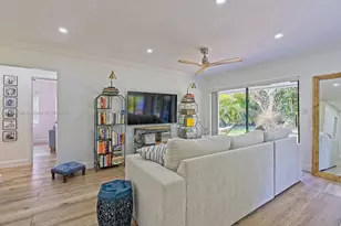 10900 SW 124th Rd, Miami, FL 33176 - Photo 13