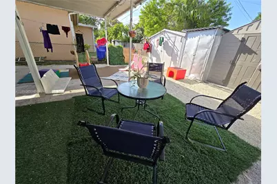 1011 NW 64th St, Miami, FL 33150 - Photo 37