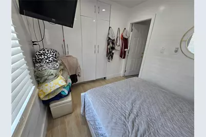 1011 NW 64th St, Miami, FL 33150 - Photo 19