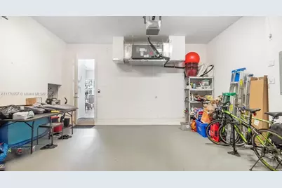 1307 SW 23rd Ct, Fort Lauderdale, FL 33315 - Photo 57