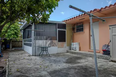 791 NW 22nd Pl, Miami, FL 33125 - Photo 9