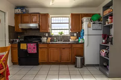 791 NW 22nd Pl, Miami, FL 33125 - Photo 19