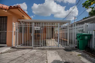 791 NW 22nd Pl, Miami, FL 33125 - Photo 5