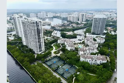 2000 Island Blvd #3009, Aventura, FL 33160 - Photo 21