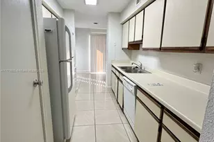 915 Riverside Dr, Coral Springs, FL 33071 - Photo 15