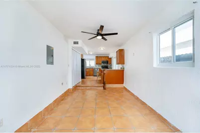 1007 NW 106th Ave Cir, Miami, FL 33172 - Photo 25