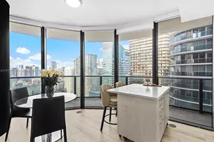 55 SW 9th St, Miami, FL 33130 - Photo 21