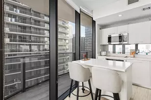 55 SW 9th St, Miami, FL 33130 - Photo 19