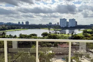 20281 E Country Club Dr, Aventura, FL 33180 - Photo 23