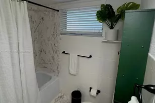 1530 NE 191st St, Miami, FL 33179 - Photo 15