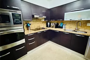 3600 Mystic Pointe Dr, Aventura, FL 33180 - Photo 3