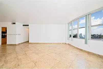 7441 Wayne Ave #4C, Miami Beach, FL 33141 - Photo 13