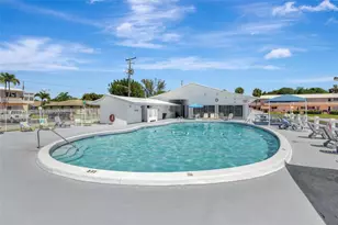 1012 SW 11th St, Hallandale Beach, FL 33009 - Photo 7