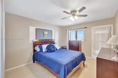 1012 SW 11th St #20N, Hallandale Beach, FL 33009 - Photo 11