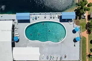 1012 SW 11th St, Hallandale Beach, FL 33009 - Photo 57