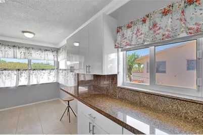 1012 SW 11th St #20N, Hallandale Beach, FL 33009 - Photo 31