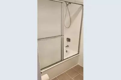 17890 W Dixie Hwy 318 Hwy #3, North Miami Beach, FL 33160 - Photo 21