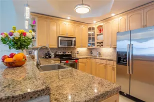 3725 S Ocean Dr, Hollywood, FL 33019 - Photo 9