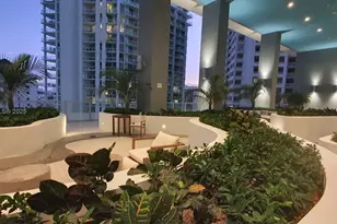 1300 Brickell Bay Dr, Miami, FL 33131 - Photo 23