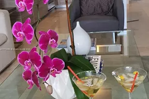 1300 Brickell Bay Dr, Miami, FL 33131 - Photo 7