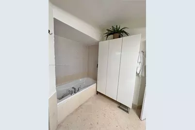 19900 E Country Club Dr #1012, Aventura, FL 33180 - Photo 27