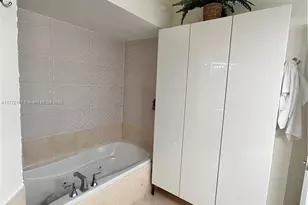 19900 E Country Club Dr, Aventura, FL 33180 - Photo 27