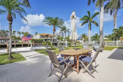 3031 NE 25th St, Fort Lauderdale, FL 33305 - Photo 61