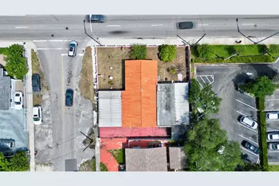 390 E 44th St, Hialeah, FL 33013 - Photo 35