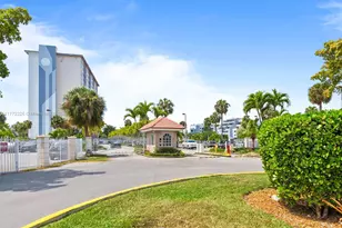 400 Kings Point Dr, Sunny Isles Beach, FL 33160 - Photo 33