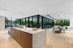 5515 Pine Tree Dr, Miami Beach, FL 33140 - Photo 15