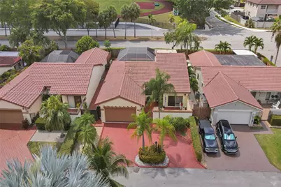 9212 SW 151st Ct, Miami, FL 33196 - Photo 11