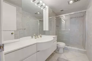 1950 S Ocean Dr, Hallandale Beach, FL 33009 - Photo 31