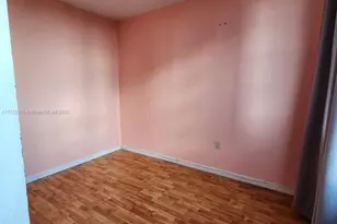 1351 NE Miami Gardens Dr, Miami, FL 33179 - Photo 11