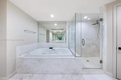 1331 Brickell Bay Dr #3305, Miami, FL 33131 - Photo 25