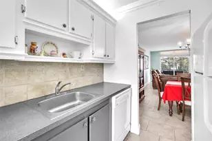 4898 NW 29th Ct, Lauderdale Lakes, FL 33313 - Photo 9