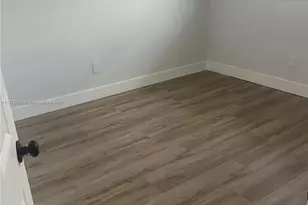 6825 W Flagler St, Miami, FL 33144 - Photo 11