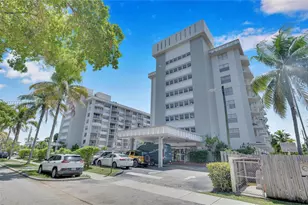 16740 NE 9th Ave, North Miami Beach, FL 33162 - Photo 17