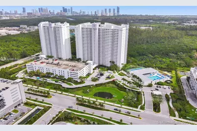 14951 Royal Oaks Ln #1604, North Miami, FL 33181 - Photo 1