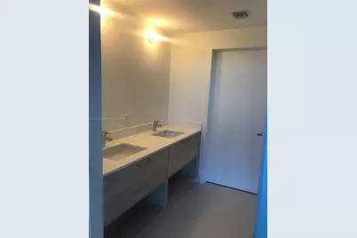 16385 Biscayne Blvd Unit 1902, North Miami Beach, FL 33160 - Photo 5