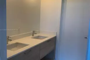 16385 Biscayne Blvd, North Miami Beach, FL 33160 - Photo 5