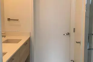 16385 Biscayne Blvd, North Miami Beach, FL 33160 - Photo 7