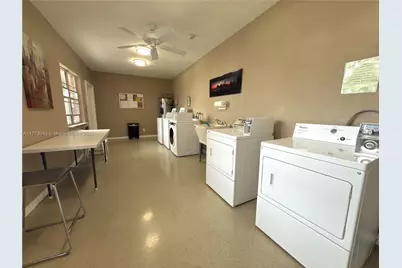 2340 NE 9th St #210, Fort Lauderdale, FL 33304 - Photo 23