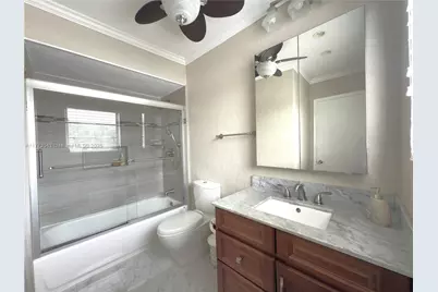 2340 NE 9th St #210, Fort Lauderdale, FL 33304 - Photo 13